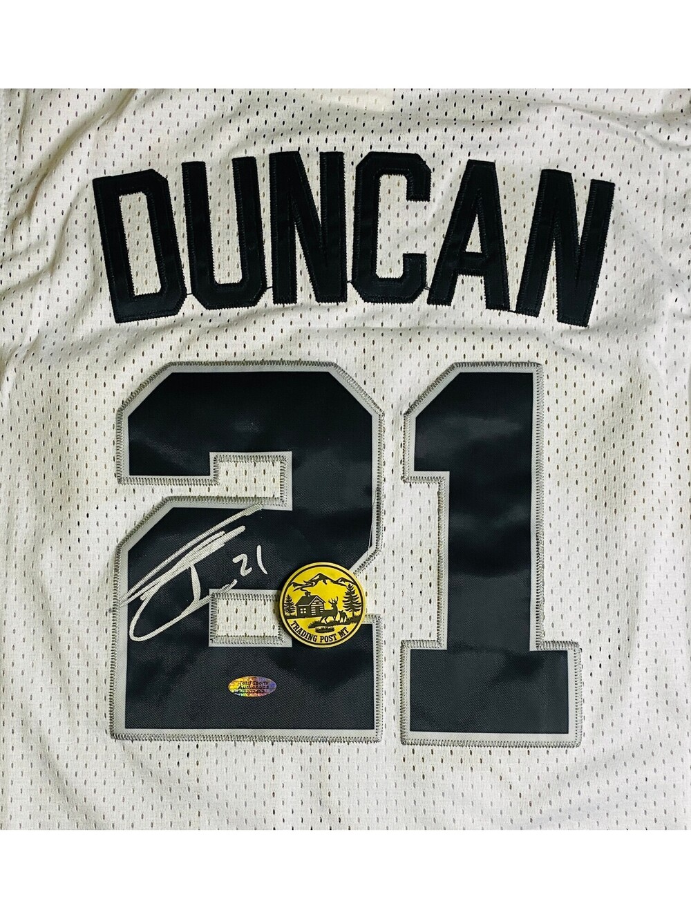 Tim Duncan Signed Jersey With COA (3202452) Spurs